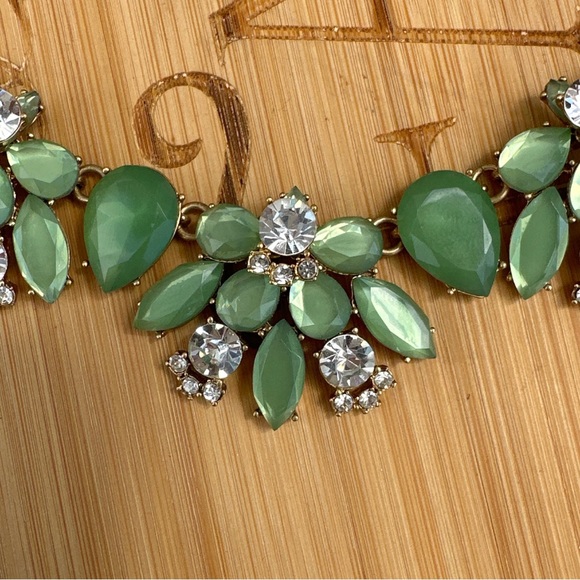 J Crew Factory Gold Tone and Green Statement Bib Necklace - Picture 12 of 16